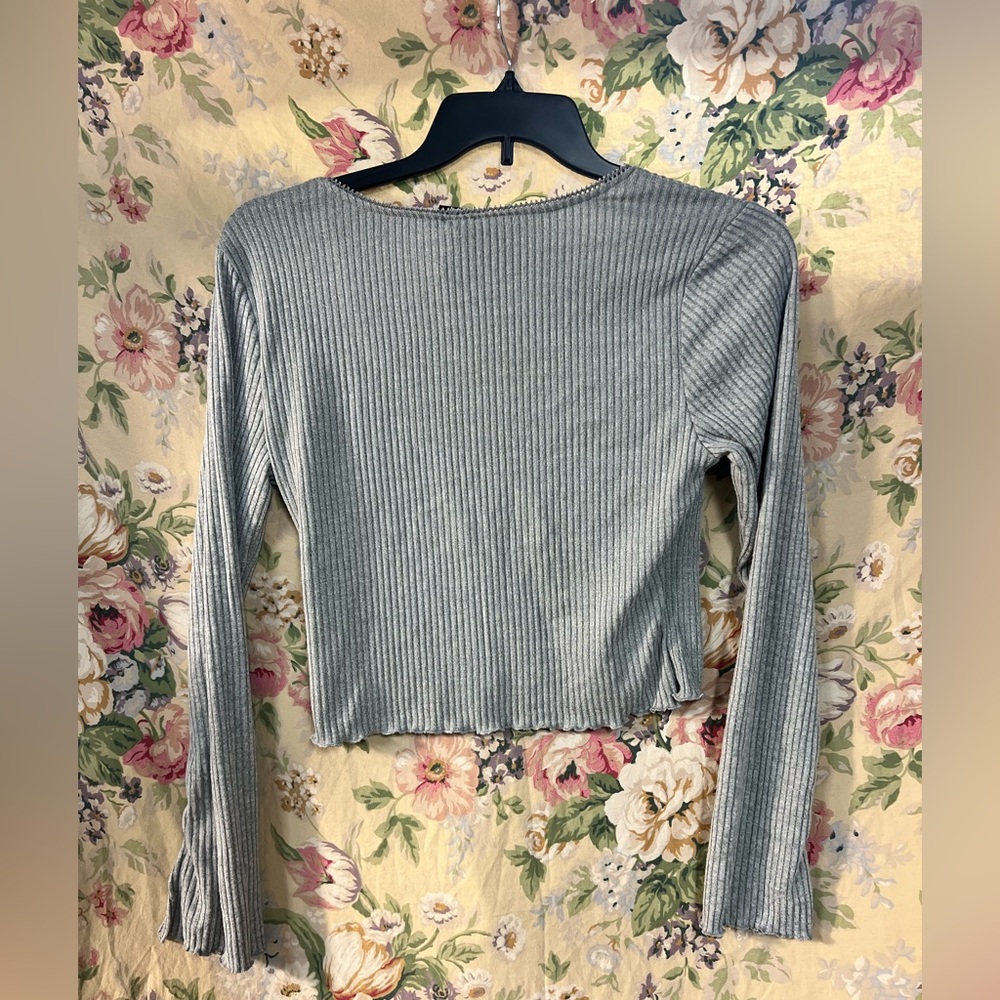 Gray Ribbed Crop Top - Picture 2 of 10